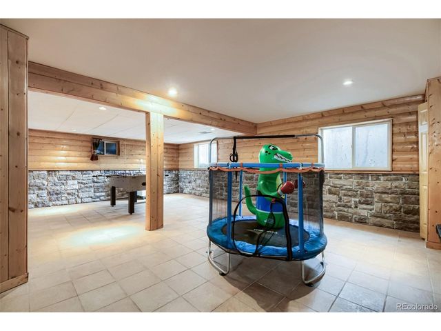6007 W Pacific Cir, Lakewood, CO 80227