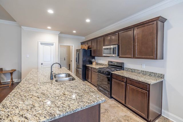 152 Hickory Knoll Ave, Gray, LA 70359