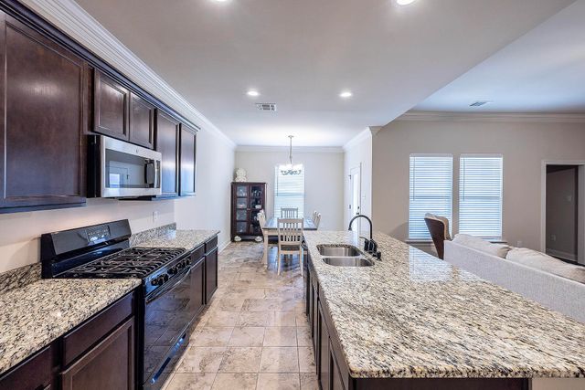 152 Hickory Knoll Ave, Gray, LA 70359