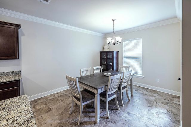152 Hickory Knoll Ave, Gray, LA 70359