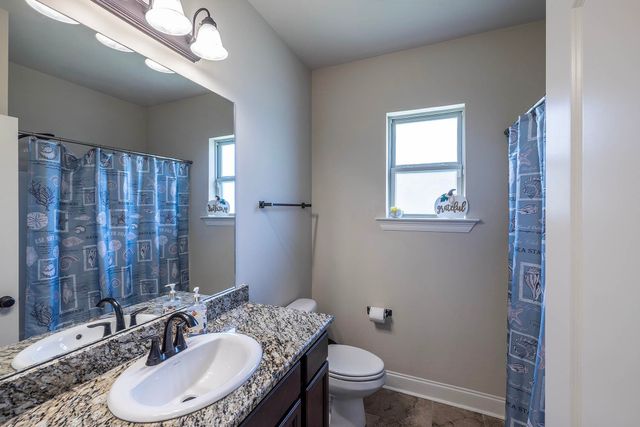 152 Hickory Knoll Ave, Gray, LA 70359