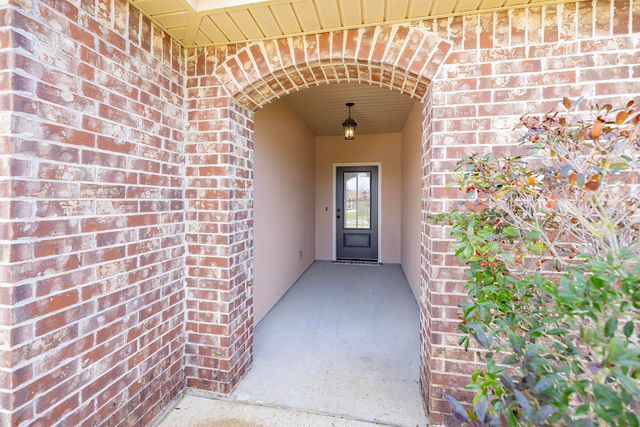 152 Hickory Knoll Ave, Gray, LA 70359