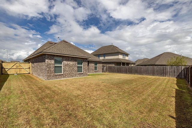 152 Hickory Knoll Ave, Gray, LA 70359