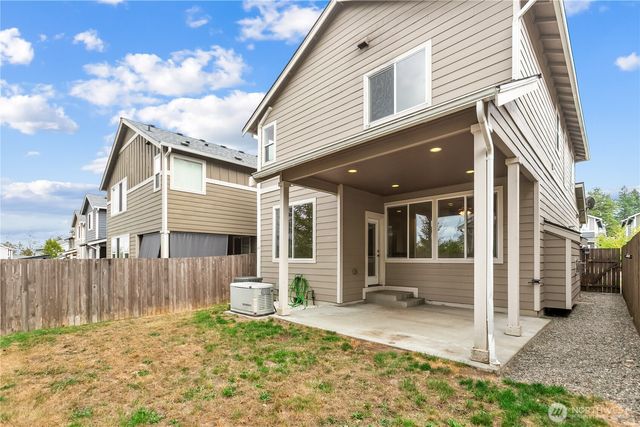 3833 Westar Avenue SW, Bremerton, WA 98312