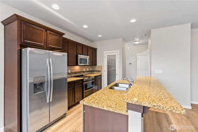3833 Westar Avenue SW, Bremerton, WA 98312