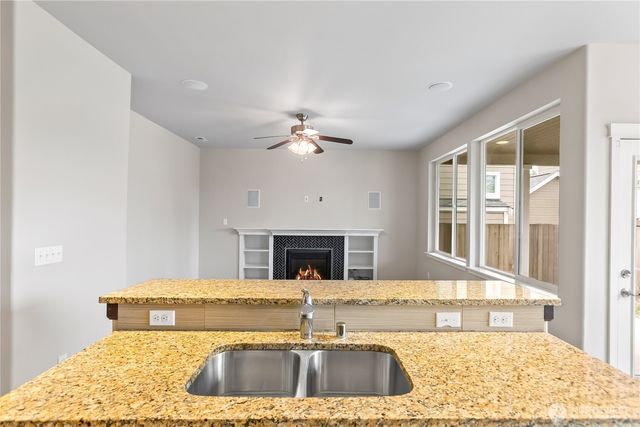 3833 Westar Avenue SW, Bremerton, WA 98312