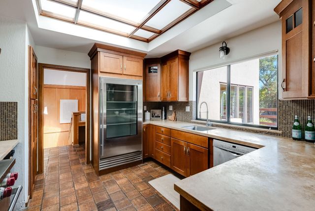 899 Calabasas Road, Watsonville, CA 95076