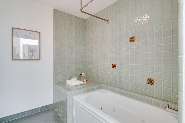 899 Calabasas Road, Watsonville, CA 95076