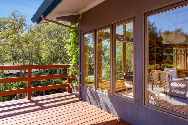 899 Calabasas Road, Watsonville, CA 95076