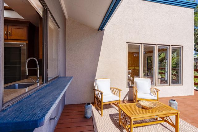 899 Calabasas Road, Watsonville, CA 95076