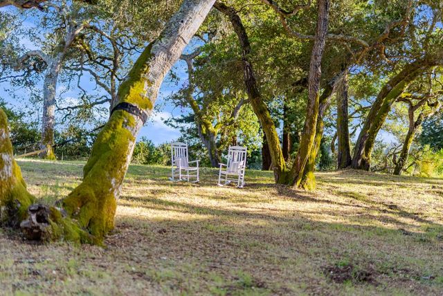899 Calabasas Road, Watsonville, CA 95076