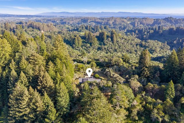 899 Calabasas Road, Watsonville, CA 95076