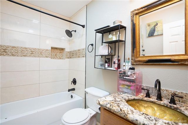 2806 N Augusta National Drive, Harlingen, TX 78550