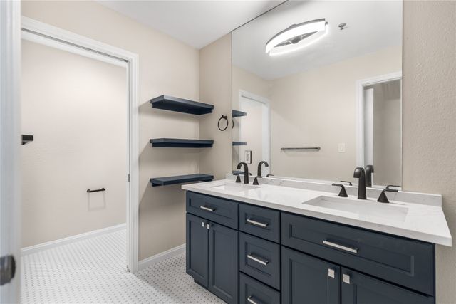 4611 Travis Street 801B, Dallas, TX 75205