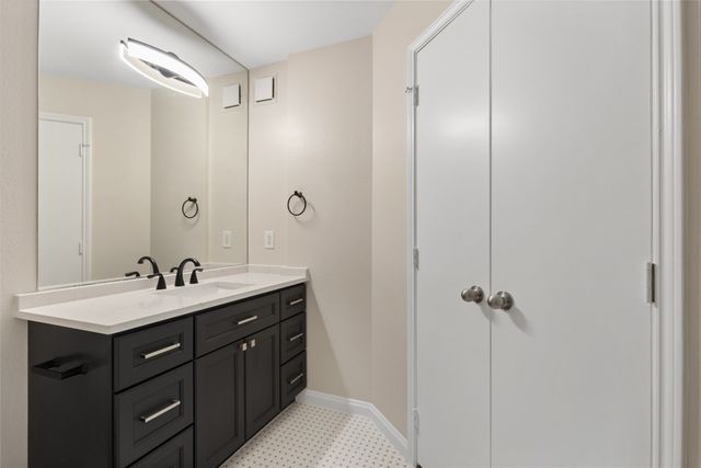 4611 Travis Street 801B, Dallas, TX 75205