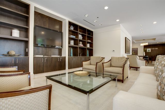 4611 Travis Street 801B, Dallas, TX 75205