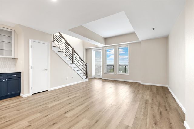 4611 Travis Street 801B, Dallas, TX 75205