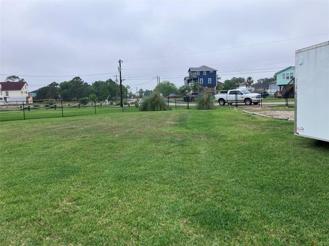 4408 Island Drive, Dickinson, TX 77539