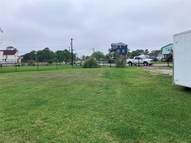 4408 Island Drive, Dickinson, TX 77539