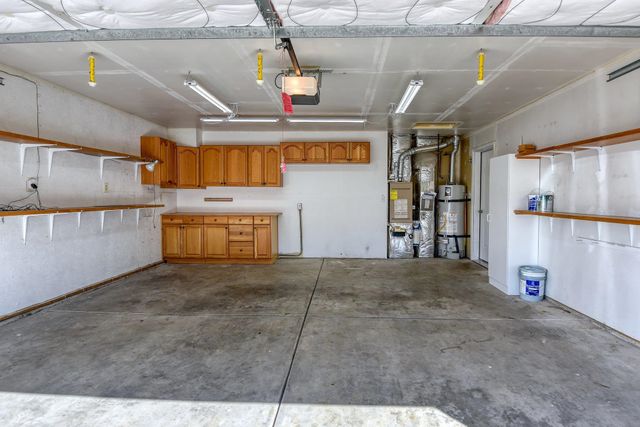 205 S Tschirley Rd, Greenacres, WA 99016