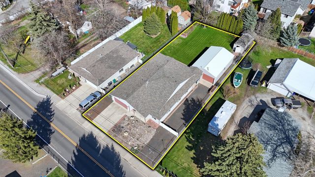 205 S Tschirley Rd, Greenacres, WA 99016