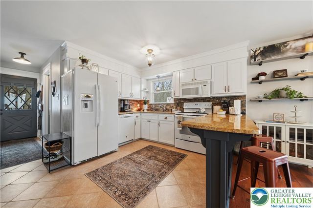 175 Deer Trail Drive, Chestnuthill Twp, PA 18353