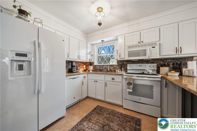 175 Deer Trail Drive, Chestnuthill Twp, PA 18353