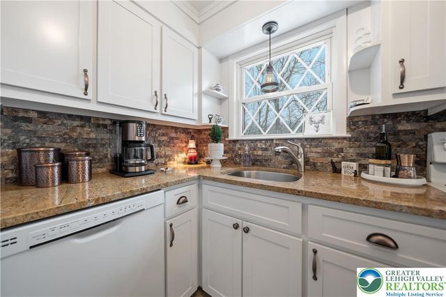 175 Deer Trail Drive, Chestnuthill Twp, PA 18353