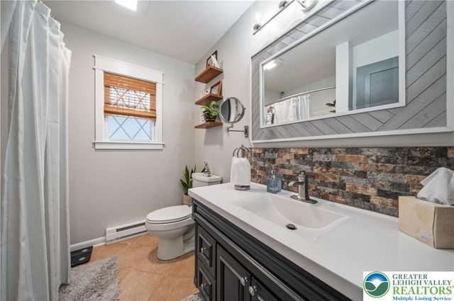 175 Deer Trail Drive, Chestnuthill Twp, PA 18353