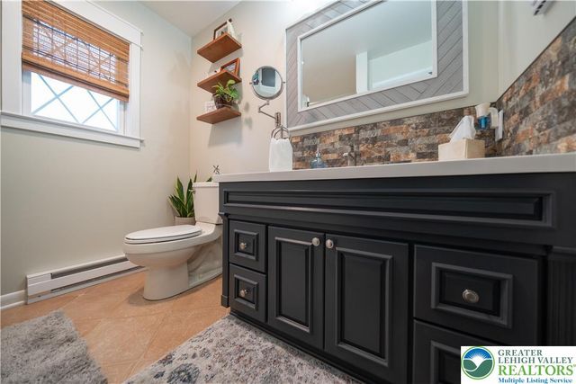 175 Deer Trail Drive, Chestnuthill Twp, PA 18353