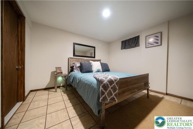 175 Deer Trail Drive, Chestnuthill Twp, PA 18353