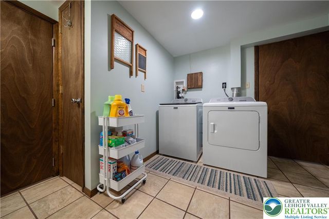 175 Deer Trail Drive, Chestnuthill Twp, PA 18353