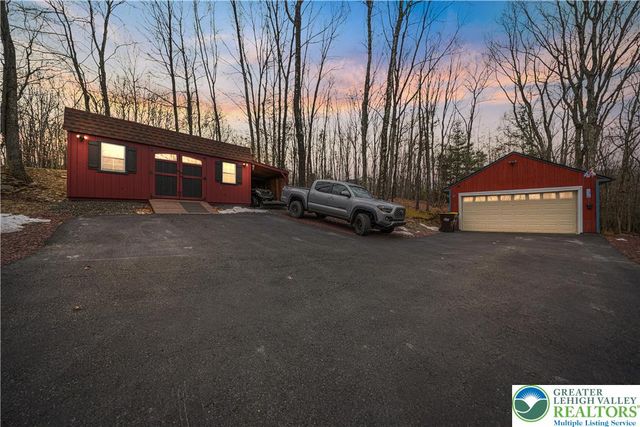 175 Deer Trail Drive, Chestnuthill Twp, PA 18353