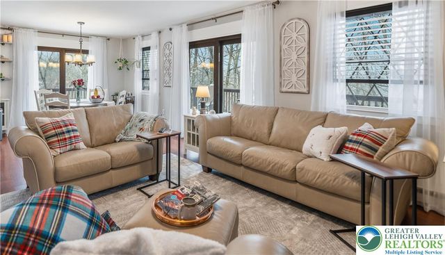 175 Deer Trail Drive, Chestnuthill Twp, PA 18353