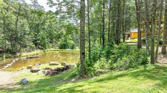 57 Hemlock Ridge LN, Catawba, VA 24070