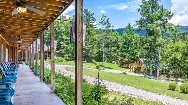 57 Hemlock Ridge LN, Catawba, VA 24070