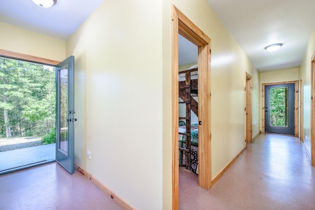 57 Hemlock Ridge LN, Catawba, VA 24070