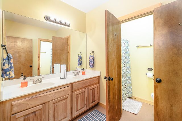 57 Hemlock Ridge LN, Catawba, VA 24070