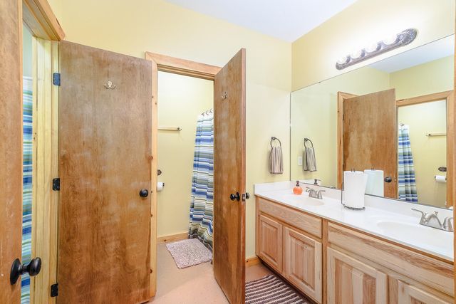 57 Hemlock Ridge LN, Catawba, VA 24070