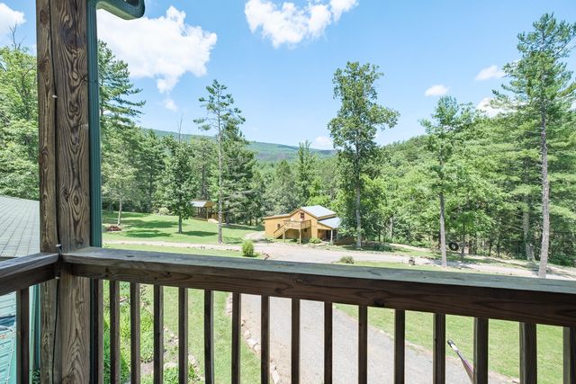 57 Hemlock Ridge LN, Catawba, VA 24070