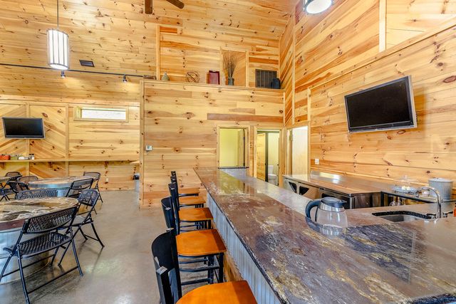 57 Hemlock Ridge LN, Catawba, VA 24070