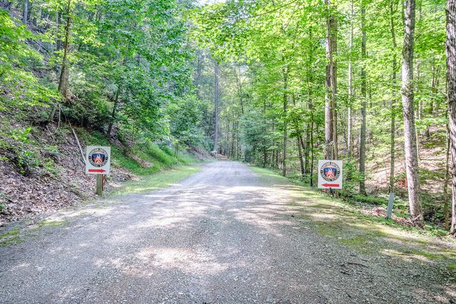 57 Hemlock Ridge LN, Catawba, VA 24070