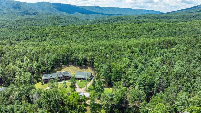 57 Hemlock Ridge LN, Catawba, VA 24070