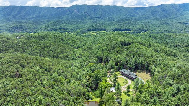 57 Hemlock Ridge LN, Catawba, VA 24070