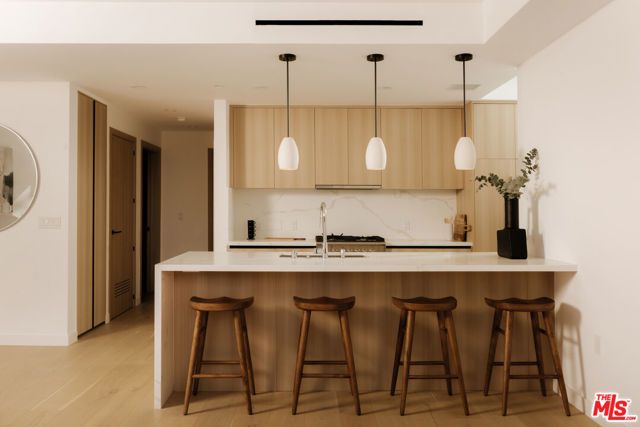 2919 Waverly Drive 106, Los Angeles, CA 90039