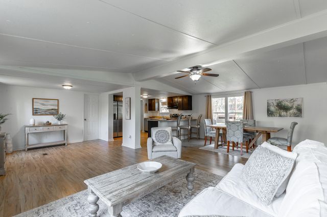 13728 S Tonja Lane, Soddy Daisy, TN 37379