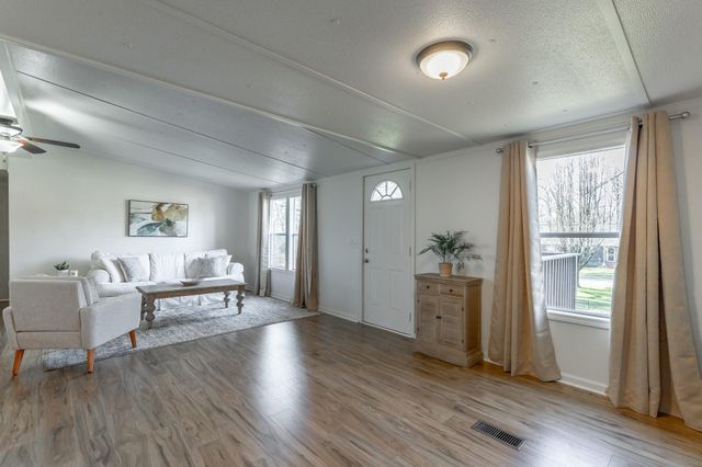 13728 S Tonja Lane, Soddy Daisy, TN 37379