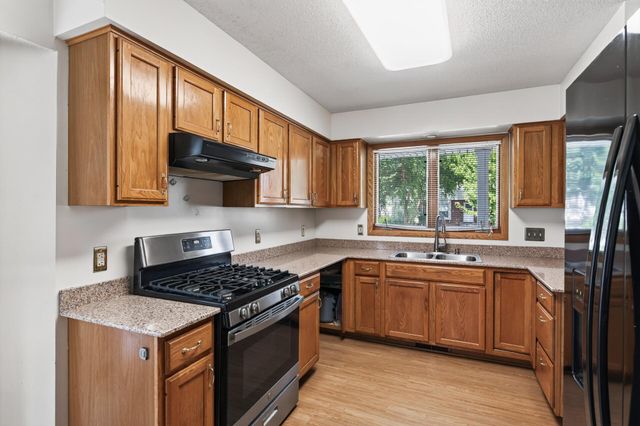 3838 Dupont Avenue N, Minneapolis, MN 55412