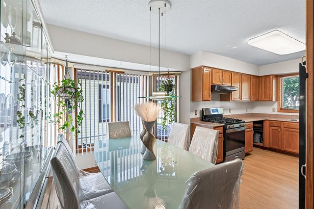 3838 Dupont Avenue N, Minneapolis, MN 55412