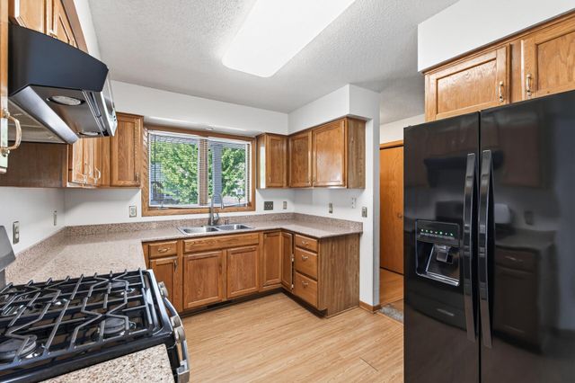 3838 Dupont Avenue N, Minneapolis, MN 55412